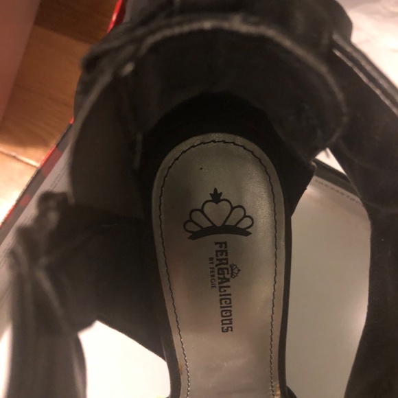 Fergalicious black sandals - Picture 4 of 4